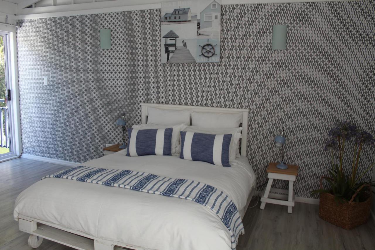 Blue'S Guest House - East London Bonza Bay 외부 사진