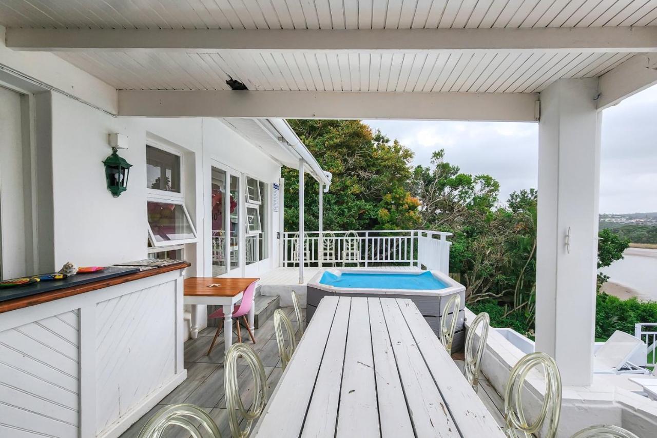 Blue'S Guest House - East London Bonza Bay 외부 사진