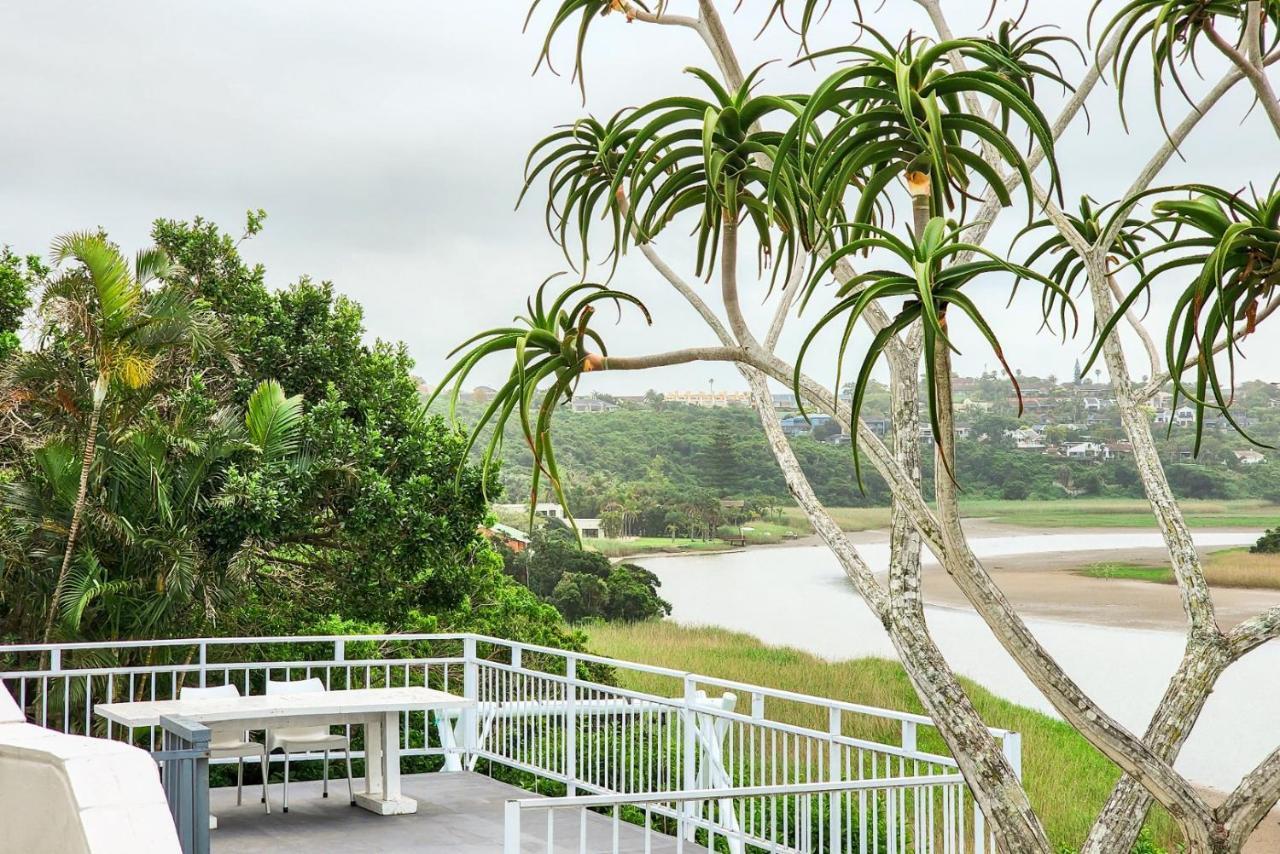 Blue'S Guest House - East London Bonza Bay 외부 사진