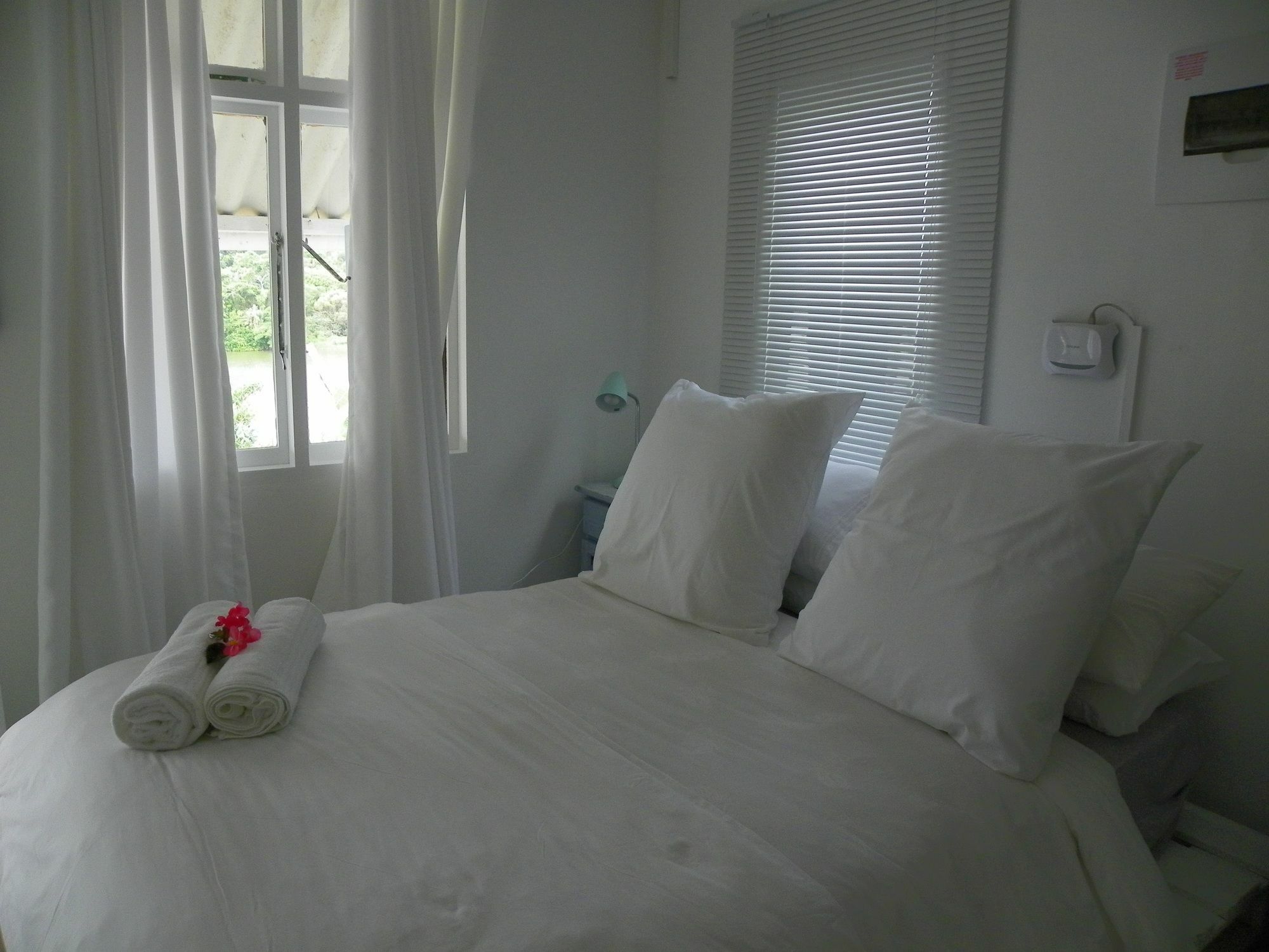 Blue'S Guest House - East London Bonza Bay 외부 사진